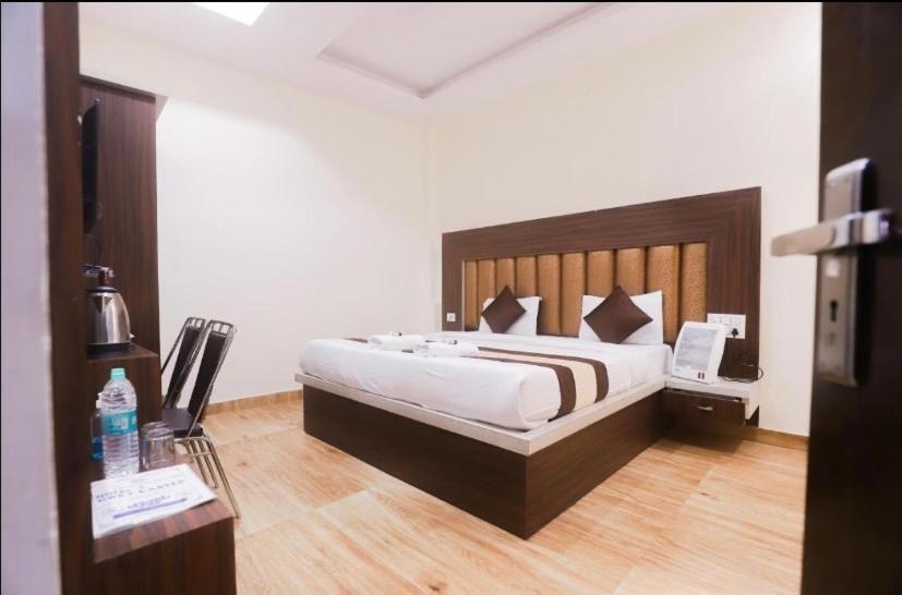 Vedantam Hotel Haridwar Exterior photo